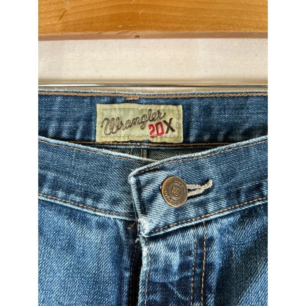 Wrangler Mens 01MWX 20X 01 Competition Jean River Wash‎ 40x32 Cowboy Distressed